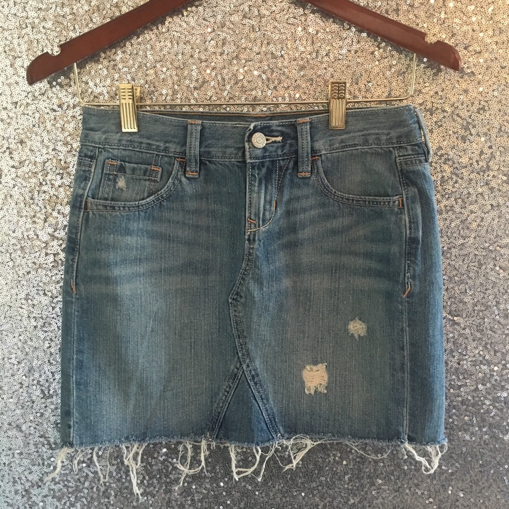 Old Navy Distressed Denim Skirt—Size 0